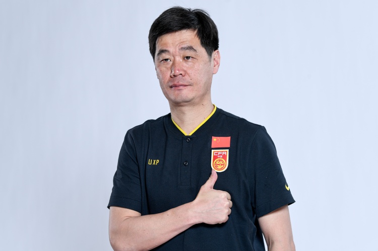 记者:李霄鹏再度执掌青岛海牛已成定局 将前往佛山带队冬训