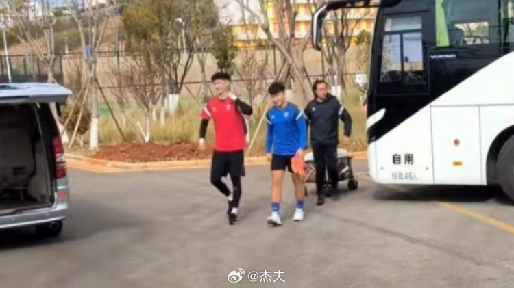 博主:原成都蓉城门将耿晓峰加盟云南玉昆,已抵达玉溪跟队训练