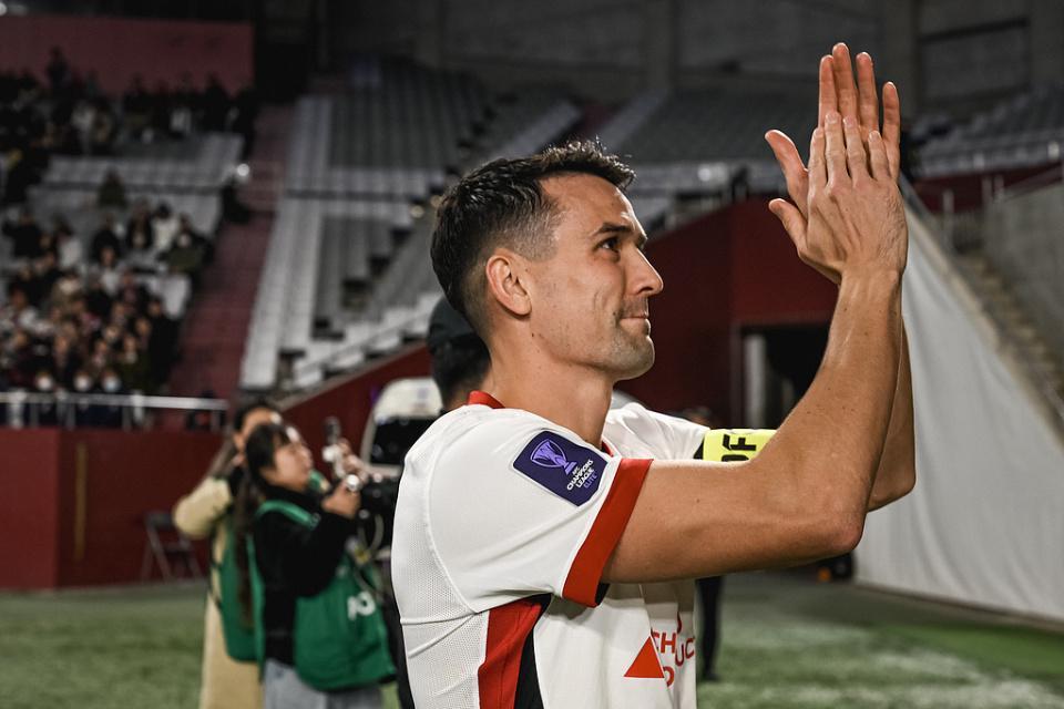 31岁队长确定告别蓉城!无缘海港+顶薪加盟中超保级队已完成体检