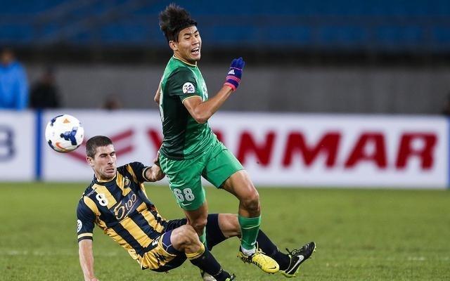 14年亚冠小组赛蒙哥马利曾作客工体，补时阶段飞铲张呈栋染黄