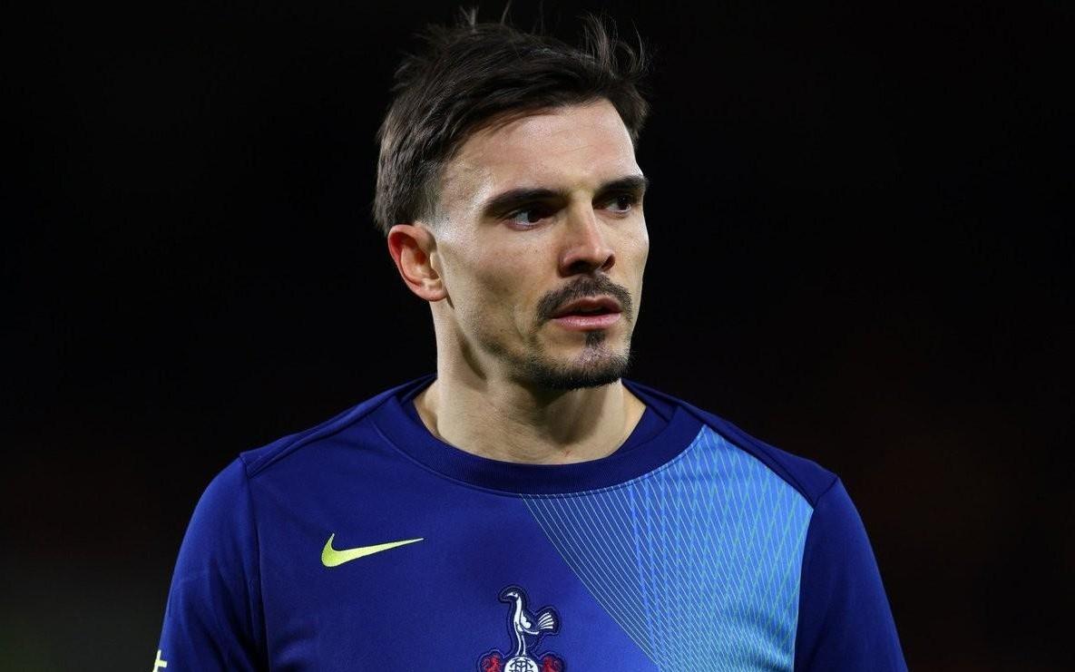 记者：热刺重新考虑帕利尼亚未来，目前