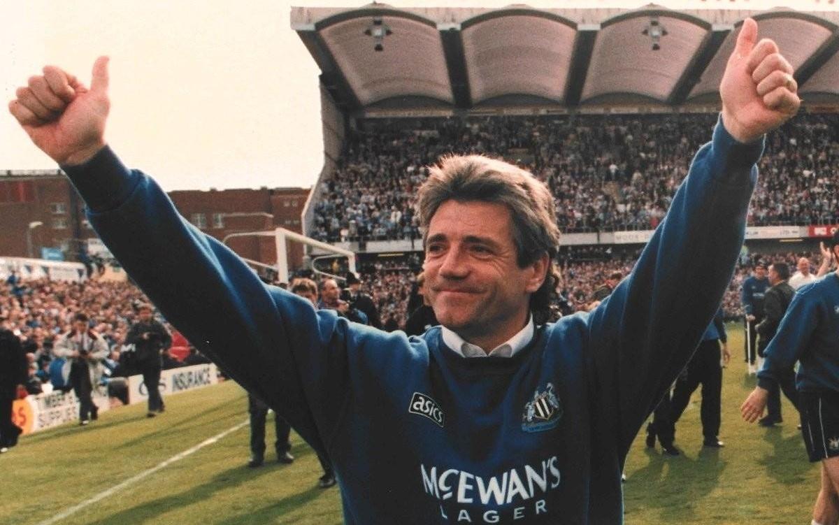 愿早日康复，纽卡前主帅凯文基冈在被