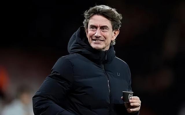 仅排第14位！热刺内讧：球员与球迷对峙