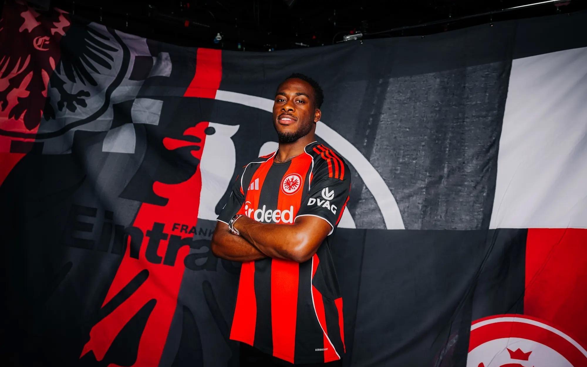 官方：森林前锋卡利穆恩多租借加盟法兰克福，含买断选择权