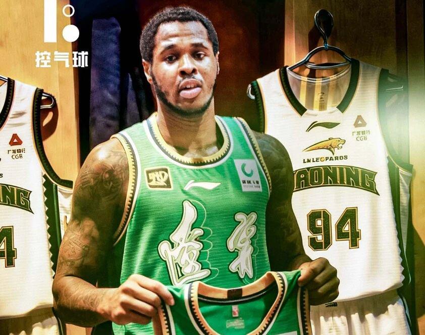 辽宁新外援首秀打广东徐昕最具进步球员排名第一张庆鹏帅位不稳