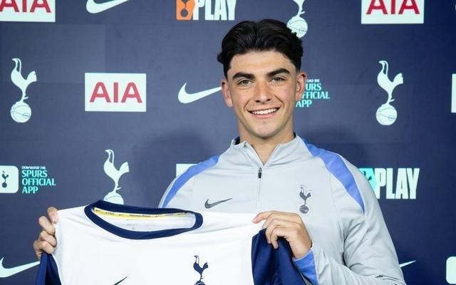 罗马诺：热刺19岁小将奥利弗艾罗将租借至英甲曼斯菲尔德