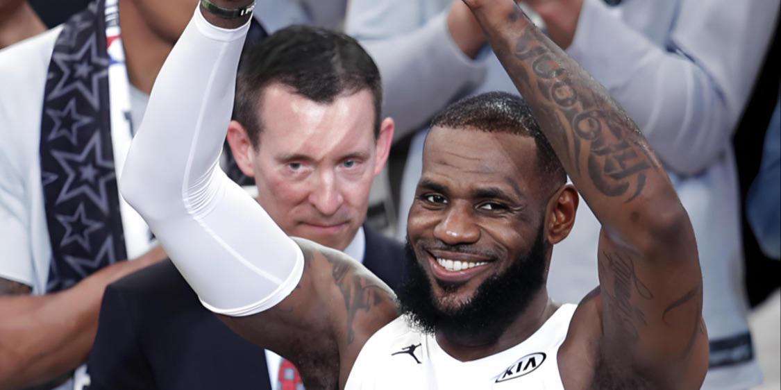 詹黑向詹姆斯致敬，并表示没詹姆斯、全明星都可能办不下去了！