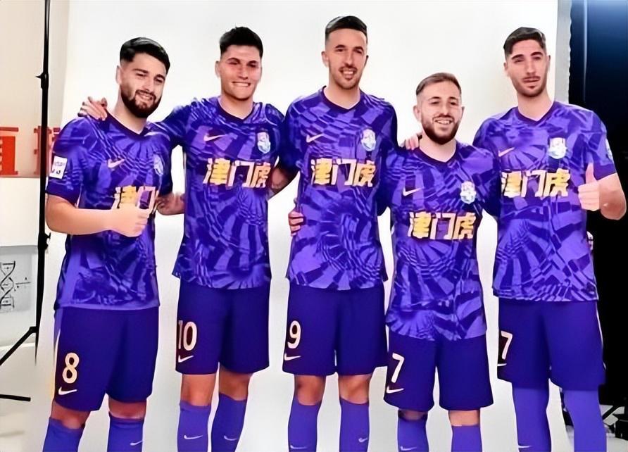 意外！这两位本土王牌是津门虎本赛季必须留下的强援，已征服球迷