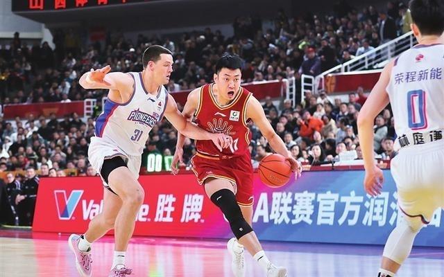 外援奈特表现亮眼山西男篮逆转取胜