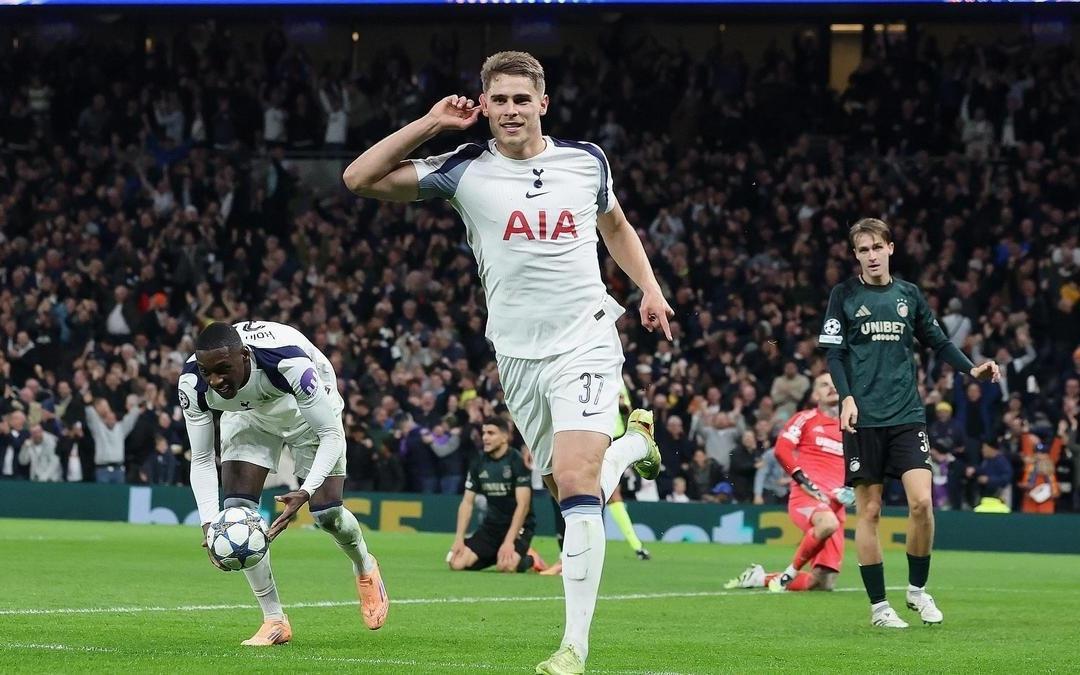 每体：巴萨正关注范德芬，后者已决定今夏离开热刺且首选巴萨