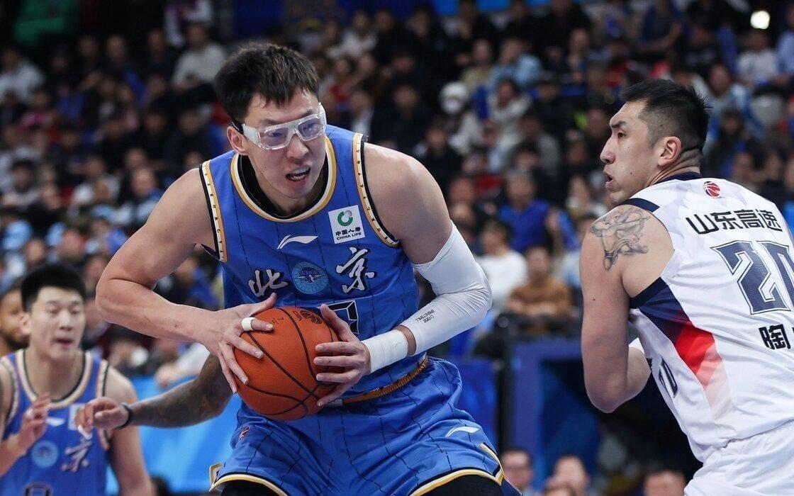 赢家输家都尴尬！山东男篮主帅停赛期两连胜，北京男篮主场遭绝杀