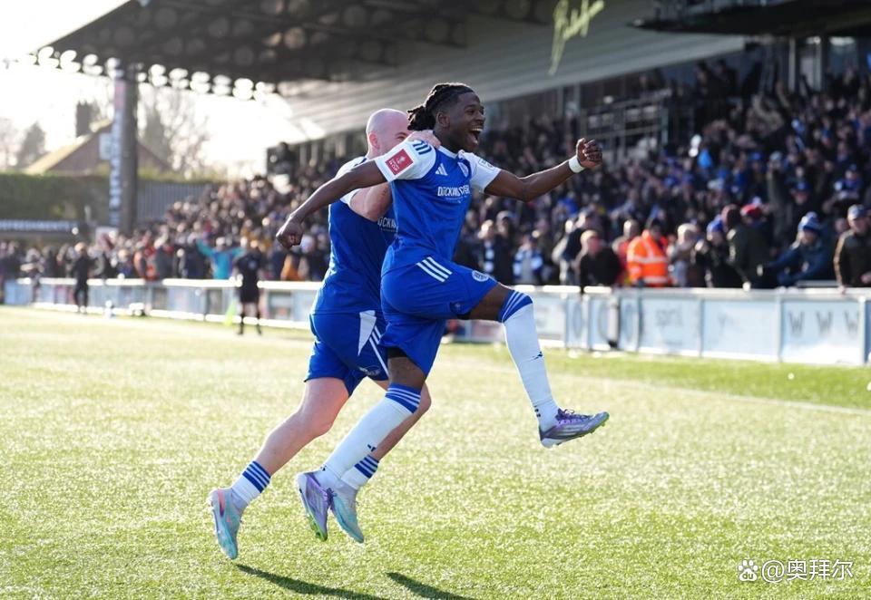 天意水晶宫负半职业队无缘卫冕117年前创造神迹的正是他们