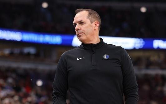 回到主教练岗位是什么感觉沃格尔：就像骑自行车一样自然