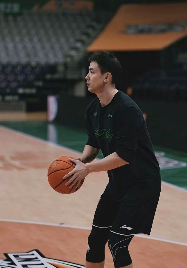 CBA全明星首周结果出炉赵睿荣膺北区票王