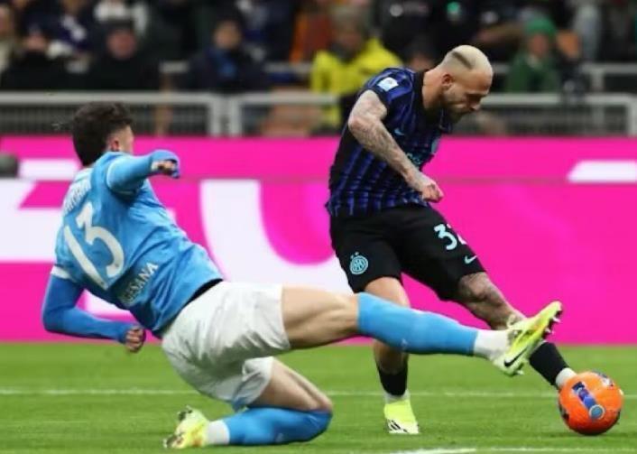 6连胜终结硬仗再丢分,国米两度领先遭逼平,遇强则弱成争冠隐忧