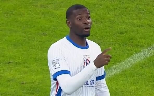 媒体人:申花准新援盖伊会替换阿马杜,后者解约金200万欧