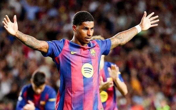 斯基拉：巴萨计划3000万欧买断拉什福德，并与他签约至2030年