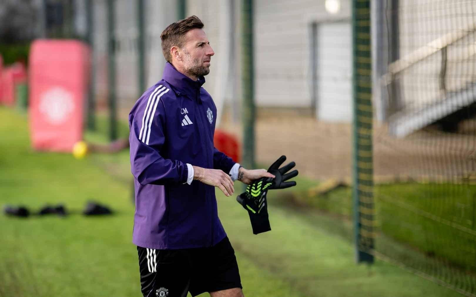 卡里克执教曼联首堂训练课图集：教练