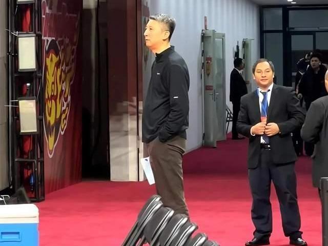 主场遭40分血洗！广东惨败！CBA疯狂一