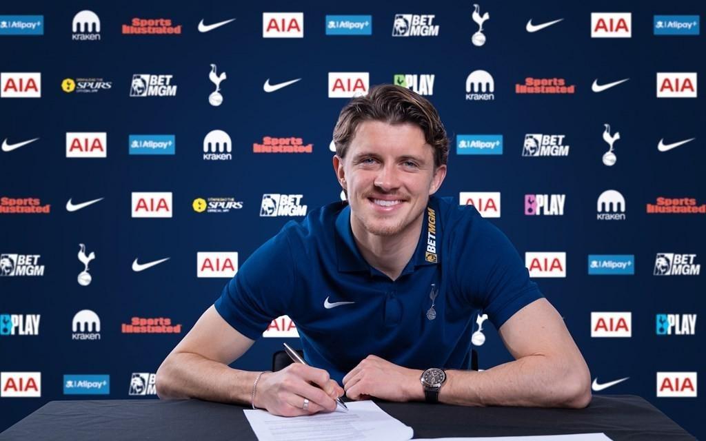 官方：马竞中场加拉格尔转会加盟热刺