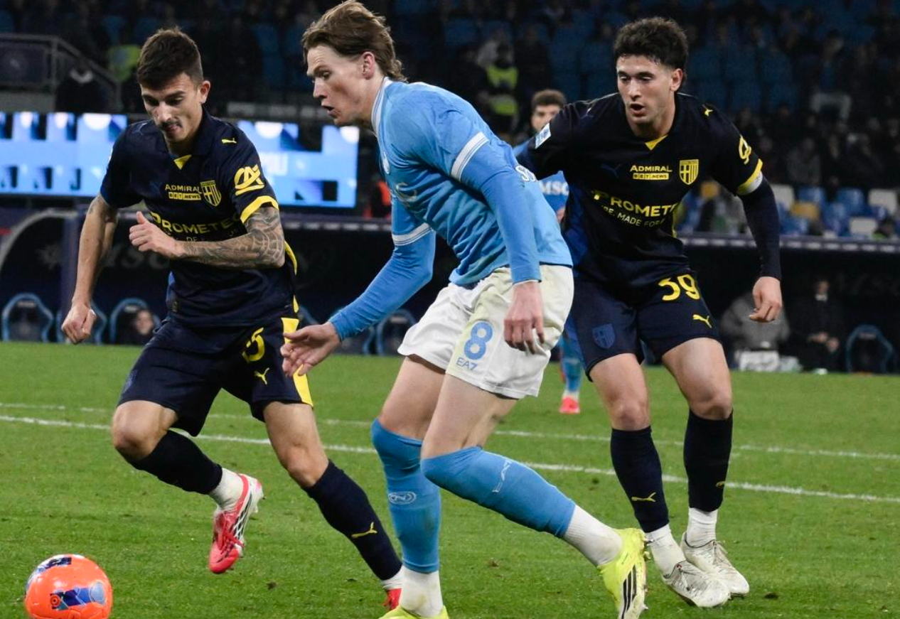 孔蒂又搞砸了:3场狂丢6分,争冠形势迅速恶化,米兰双雄获益