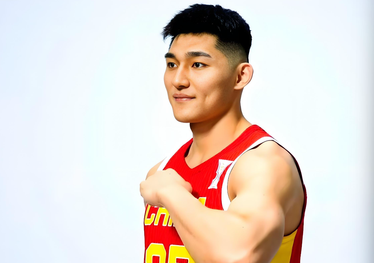 失望！男篮国手1分钟内3次犯规，得0分0板0助0断郭士强怎么看