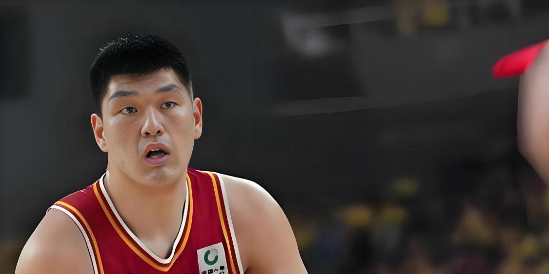 刘传兴!接受记者采访,回应该上赛季导致曾凡博受伤之事