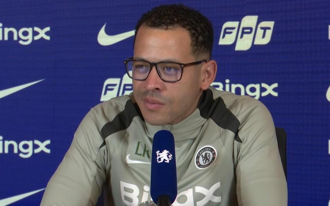 罗塞尼尔:我没固定的一号门将或中锋,必须靠表现赢得位置