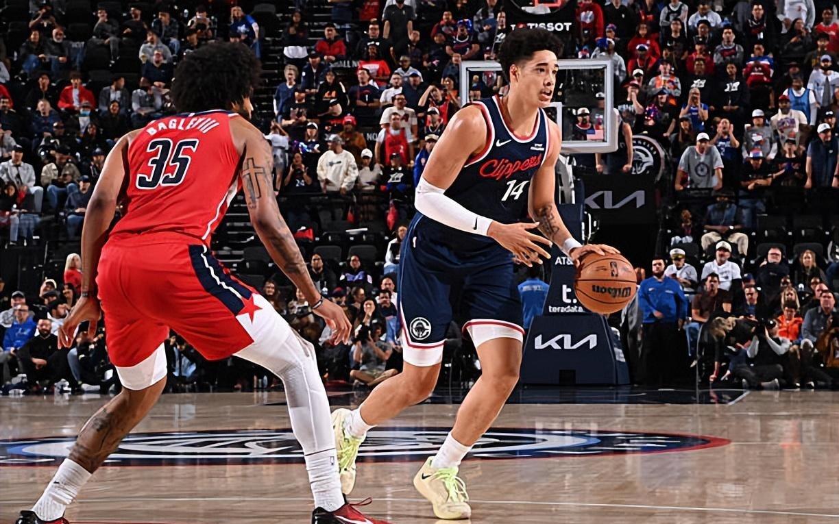 百发百中拿下高分，快船内线新秀绝对值得更多的出场时间