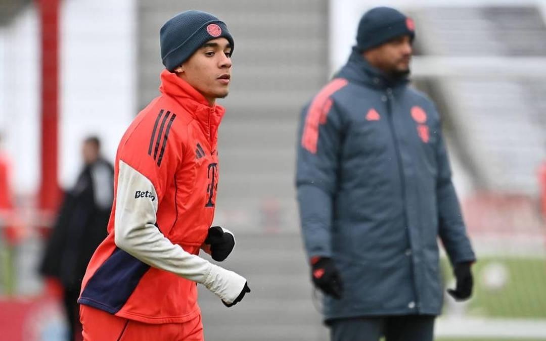 孔帕尼：如果一切顺利，穆西亚拉会出战客战莱比锡的比赛