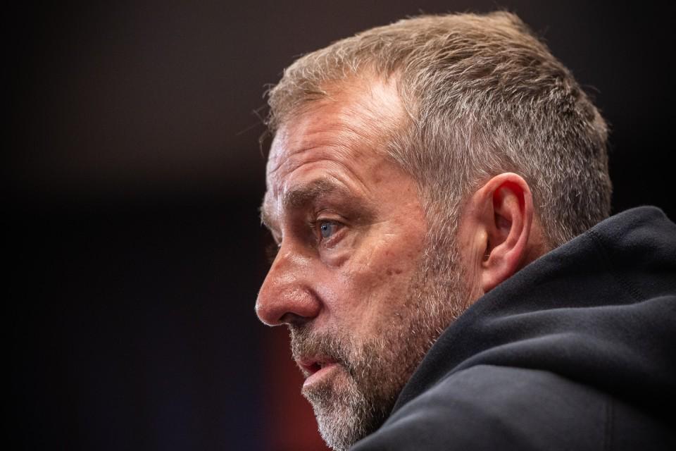 2选1，巴萨功勋或离队！为了世界杯，1700万年薪不要弗里克铁血