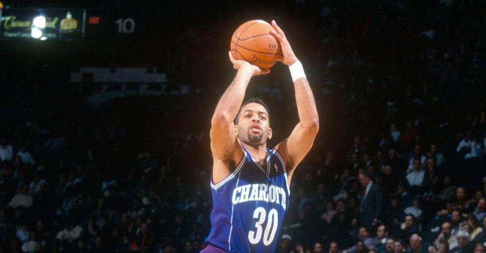 小人物也会被记住！这6人非明星球员却得到球队认可成功退役球衣