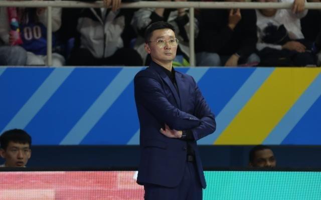 CBA新赛季教练席震荡40分钟赛制重塑生存法则