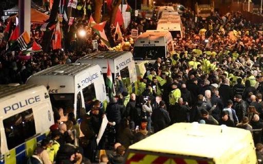 ESPN：禁止特拉维夫马卡比球迷进维拉主场被质疑，英警长辞职