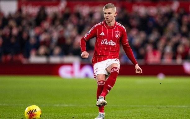 荷媒：阿贾克斯希望租借津琴科，已与阿森纳基本达成一致