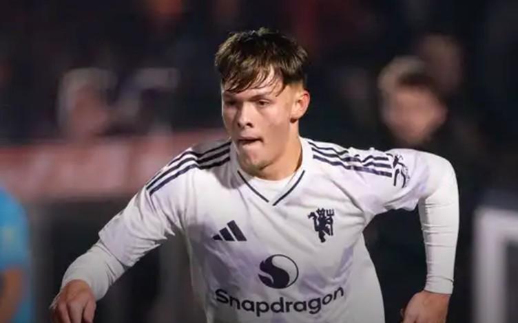 官方：曼联小将马瑟加盟土超开塞利体育