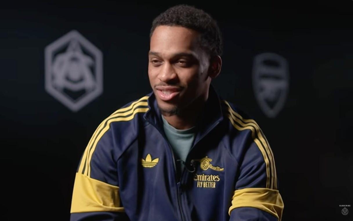 廷贝尔:加布是场上的后防领袖接下来最重要的就是保持稳定