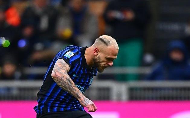 欧冠16强首队诞生！热苏斯双响，阿森纳