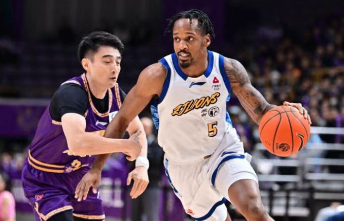 CBA最新积分榜：广厦7连胜，北控惨败23分，广东11998吉林排第2