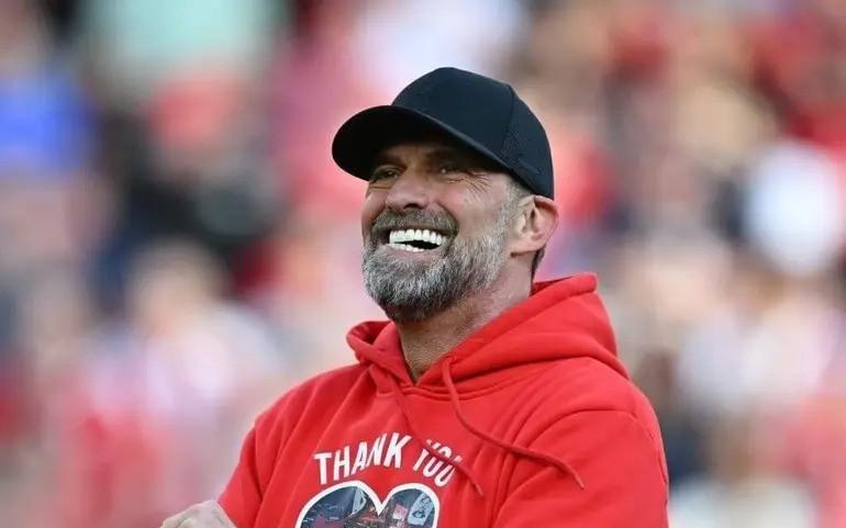 图片报：克洛普将执教利物浦传奇队对阵多特传奇队的慈善赛