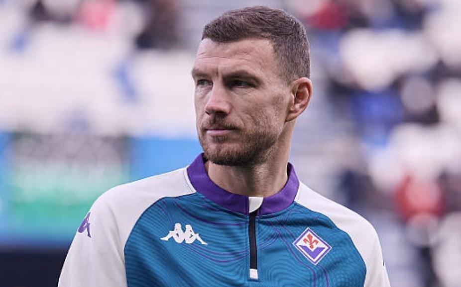 德天空：沙尔克04无需向紫百合支付哲