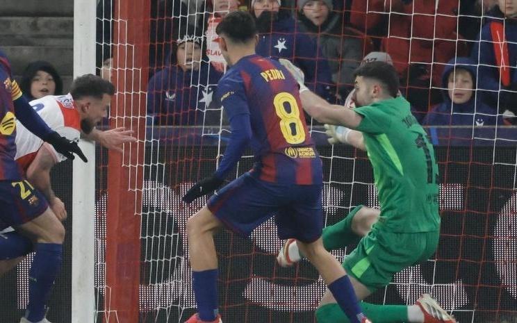 巴萨本赛季欧冠7场丢13球，跨赛季已经连续10场欧冠失球