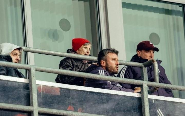 邮报:卡里克一上任就看青训比赛,阿莫林14个月从未认真看过