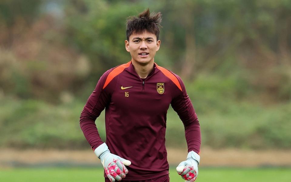 2000万!中国U23最贵球员浮现,决赛前迎利好,三家中超球队争夺