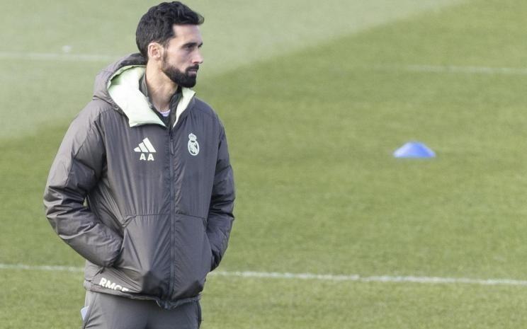 不怕窥探，世体：阿韦洛亚恢复球队前往