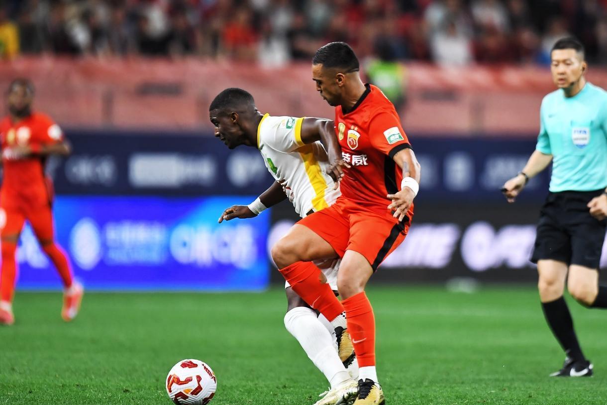 地缘优势明显！超级杯京沪大战开票，上海海港区域很快售罄