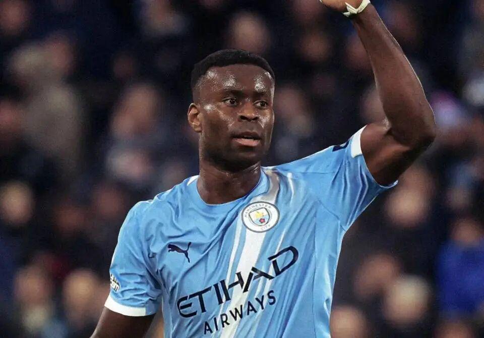 瓜帅再次玩火失败！金球后腰成球队软