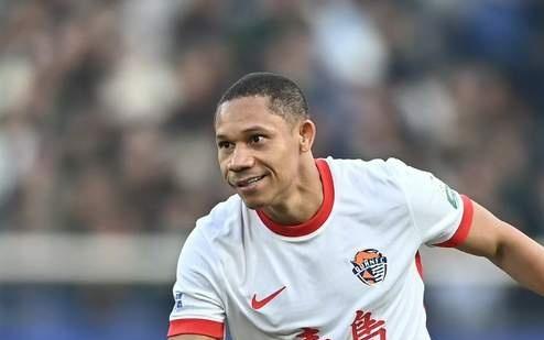 海牛新外援抵达,1.91米B2B中场,津门虎升级防线,挖宝西乙队长