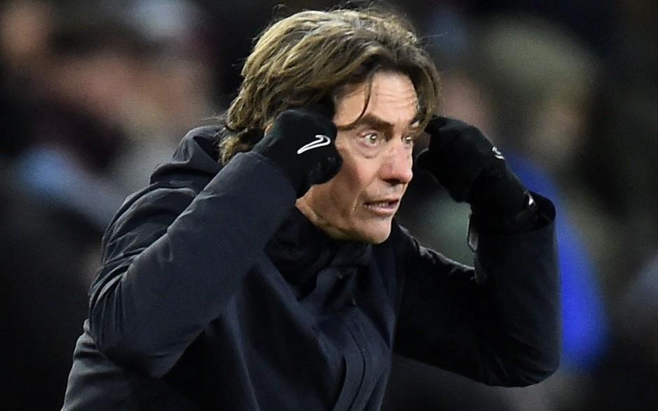 否定弗兰克执教风格，热刺球迷高喊：横