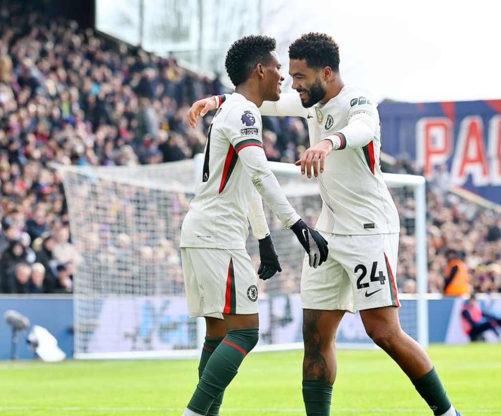 20！英超大黑马获胜，积分追平曼城，利物浦被甩开10分